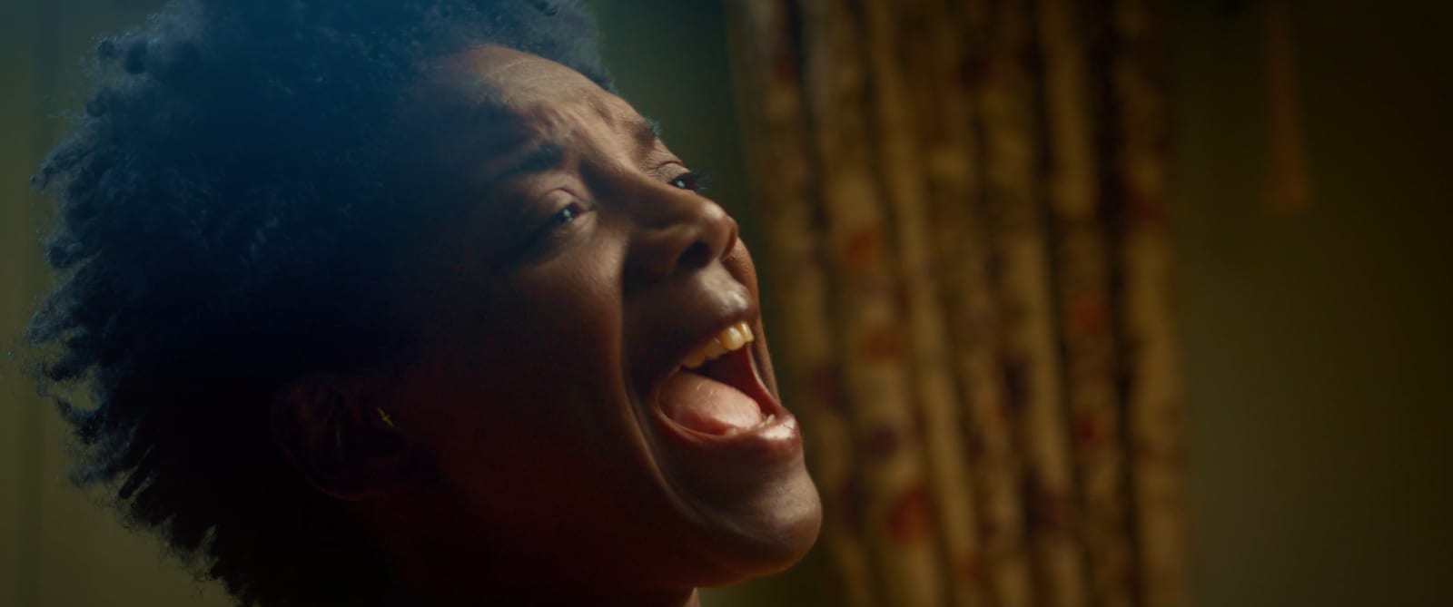 Inside - still 5